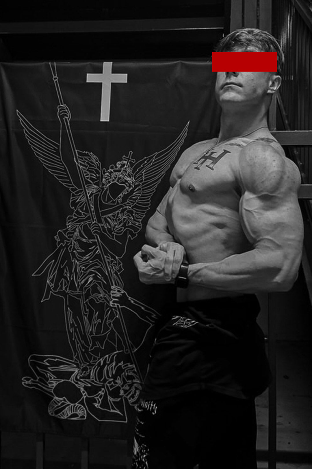 SAINT MICHAEL HOODIE/FLAG LOADOUT